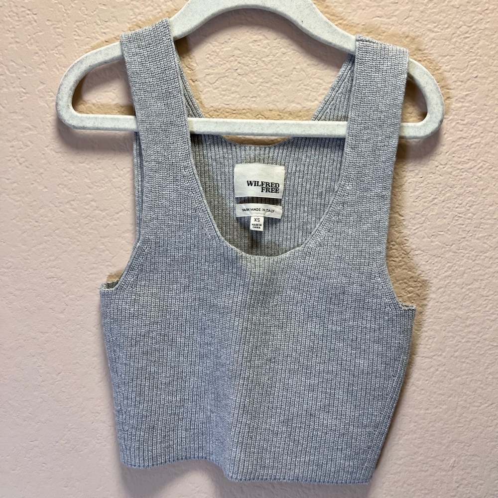 Aritzia Wilfed Free Sculpt knit crop top - Picture 3 of 4